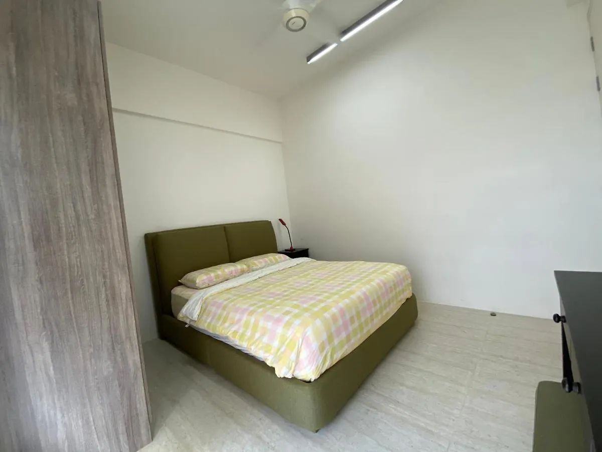 By The Sea - Penthouse 3 Bedroom Batu Ferringhi Apartment