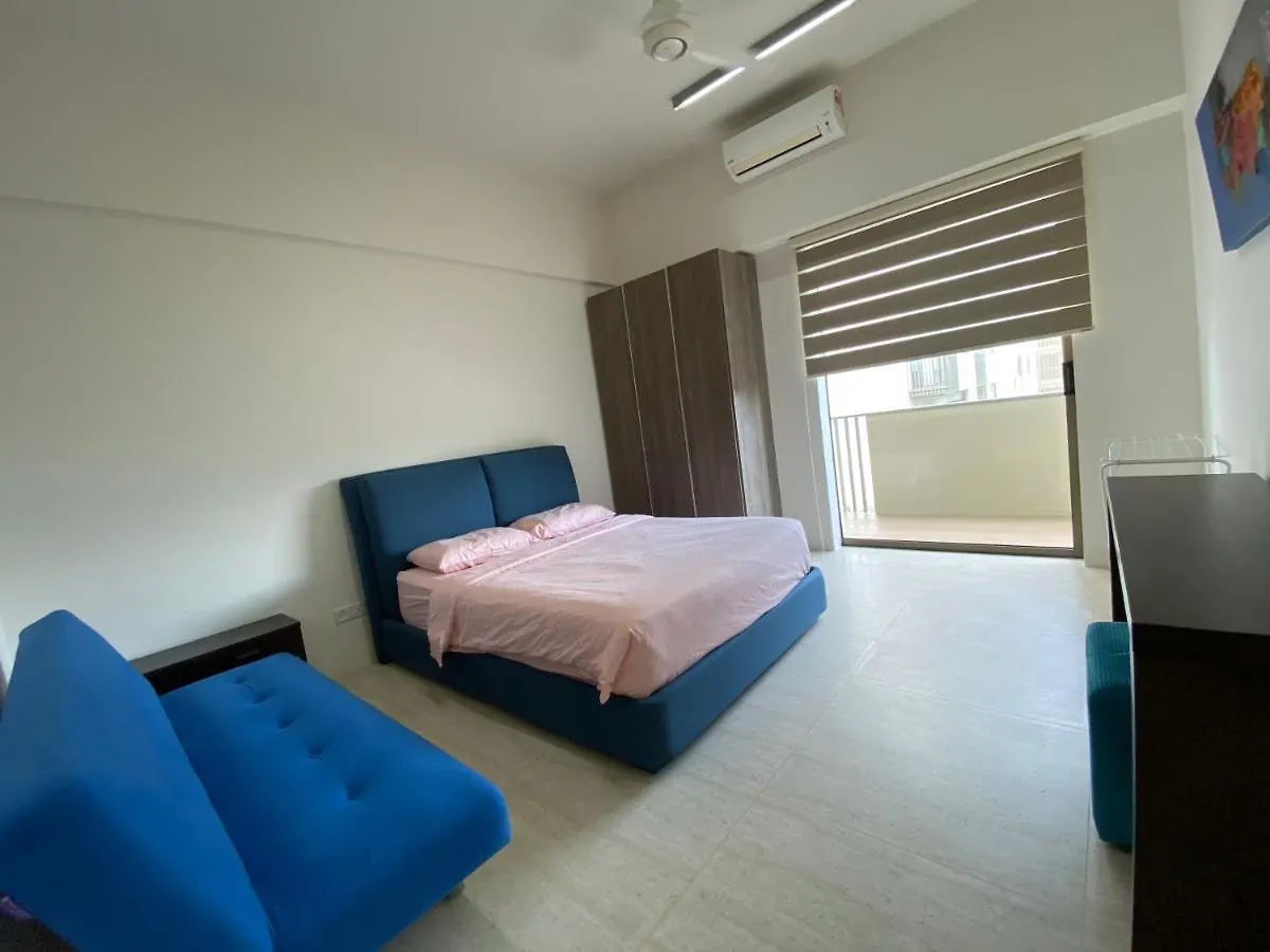 By The Sea - Penthouse 3 Bedroom Batu Ferringhi 0*,  Malaysia